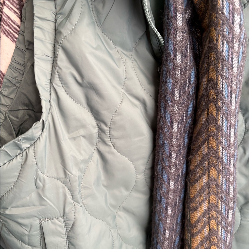 90 Degree By Reflex Quilted Sage Vest - Picture 2 of 3